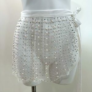 Pearl mesh coverup in white